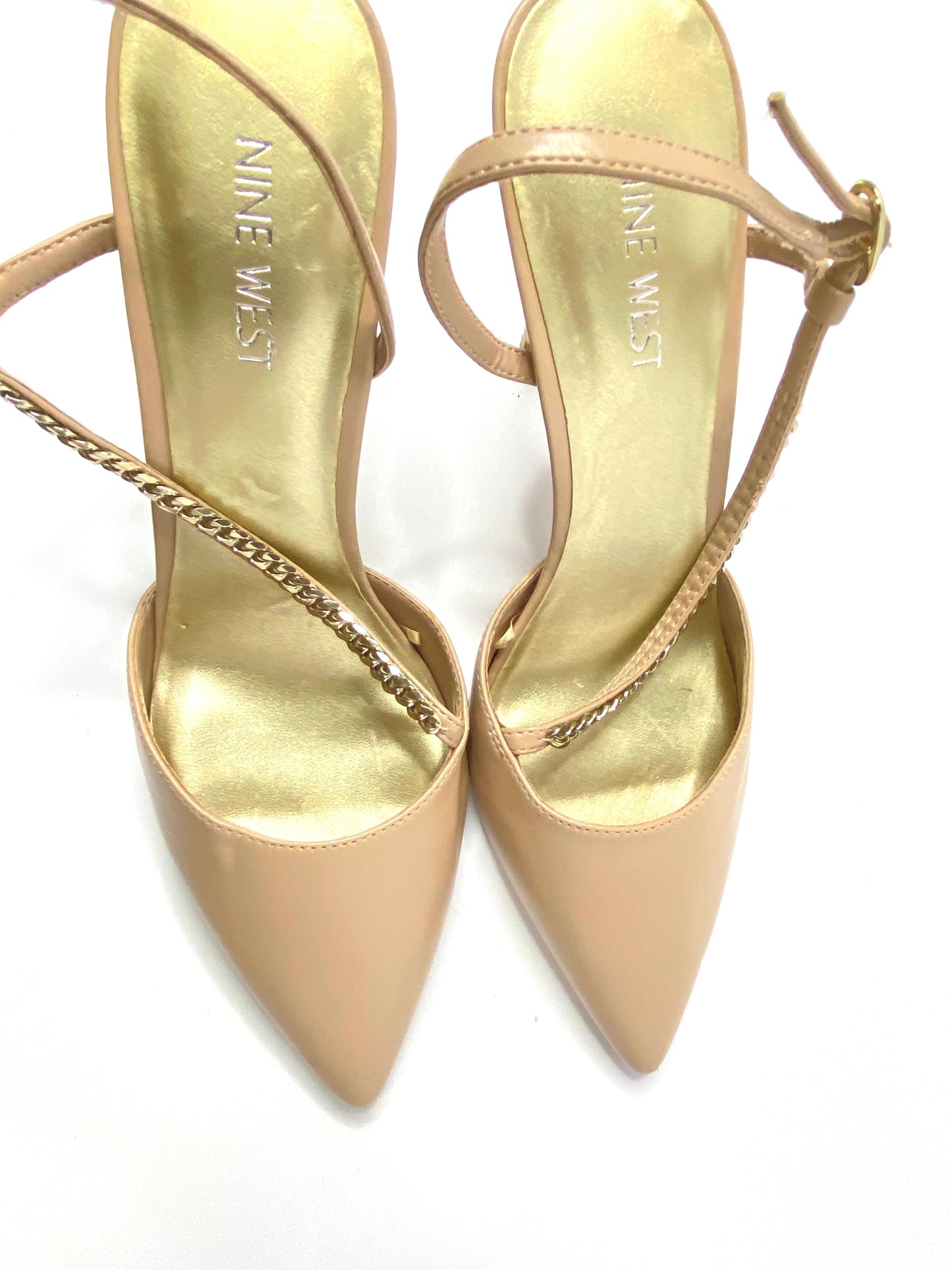 Nine West Nude Leather Pointed Toe Heels with Gold Chain Detail – Size 8.5