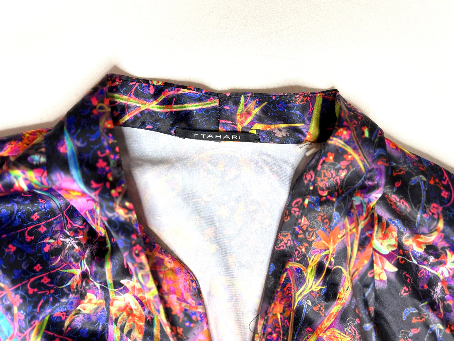 Tahari Abstract Floral Print Long Sleeve Blouse Size Large