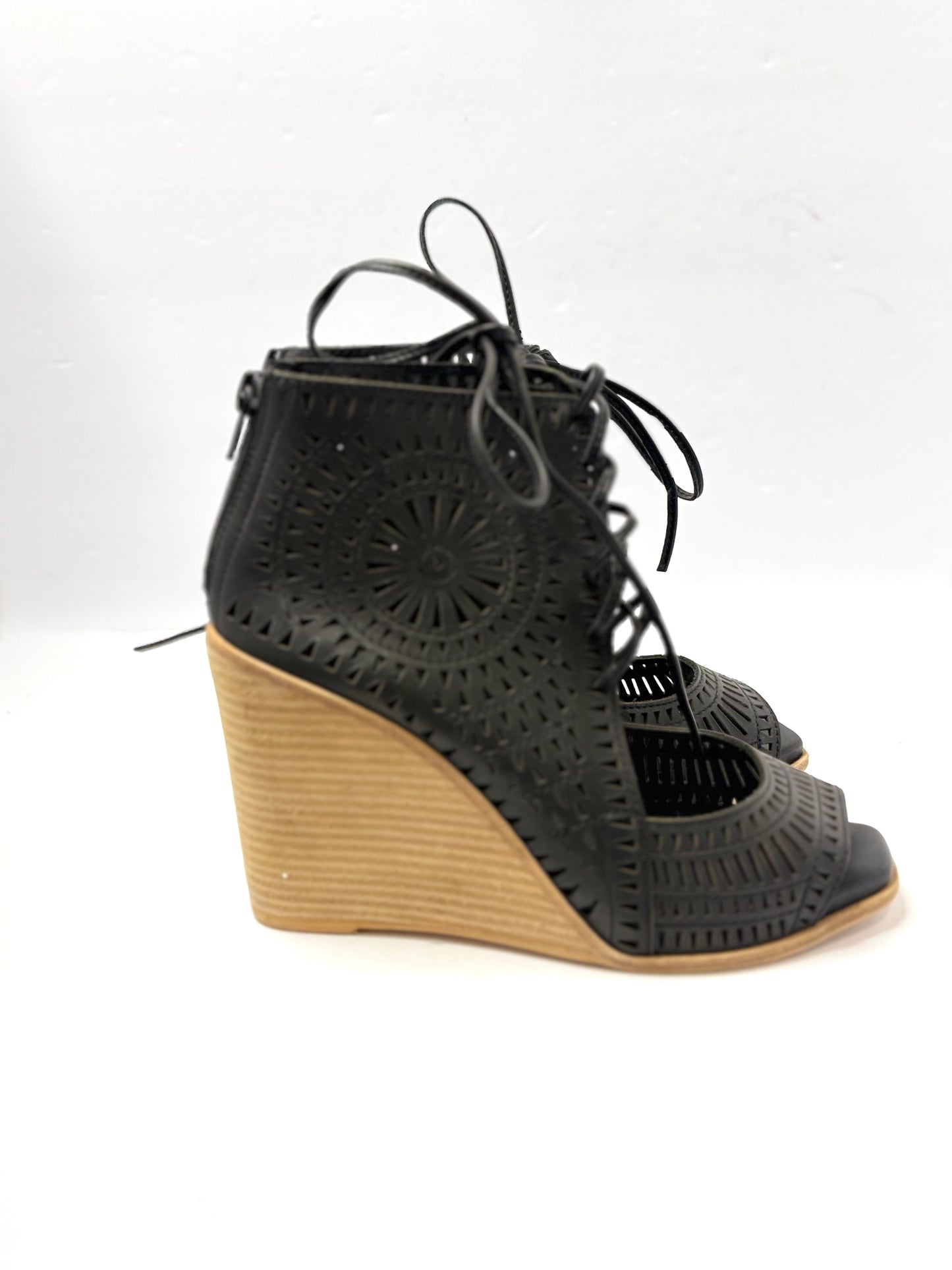 Jeffrey Campbell Boho Black Leather Peep Toe Wedges – Size 7.5 Lace-Up Cutout Sandals 3” Heel