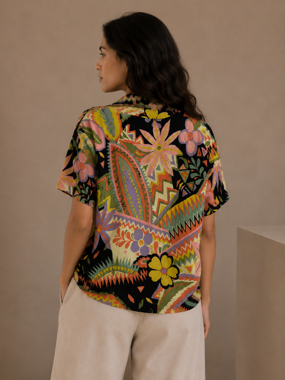 Urban Outfitters Multicolor Patterned Button Down Crop Shirt Size XS