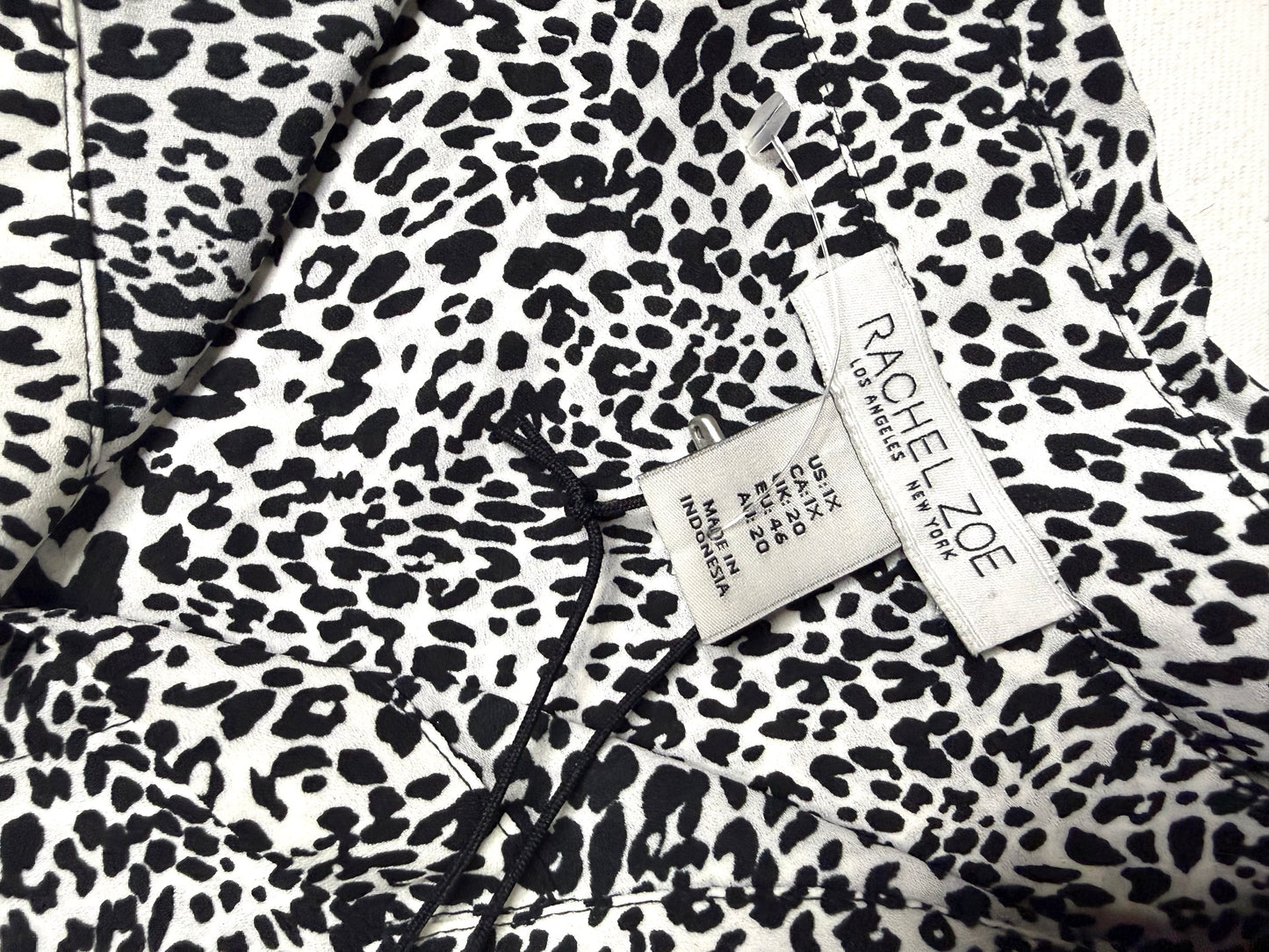 Rachel Zoe XL Black White Animal Print Blouse NWT Collared Button Front