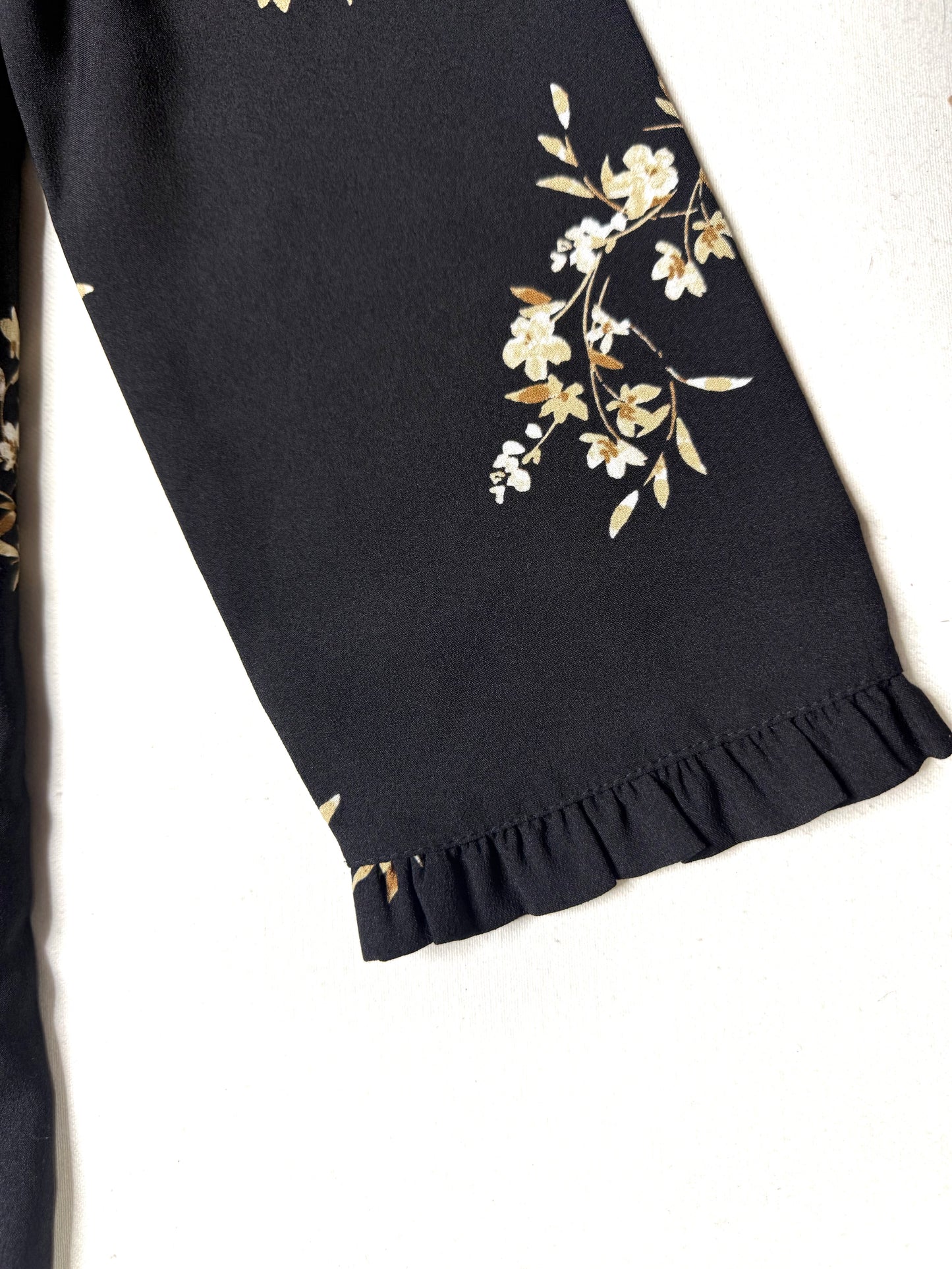J. Crew Factory Black Long-Sleeve Floral Ruffle Mock Neck Shift Dress Size 2