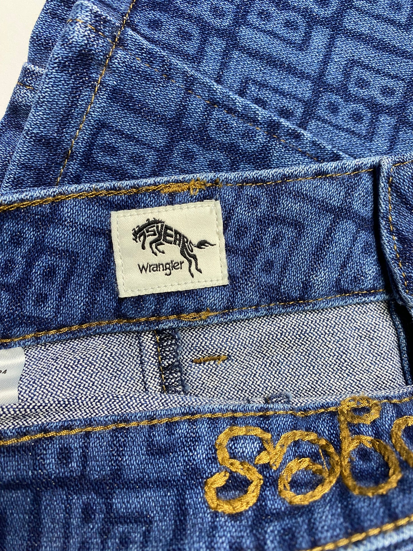Leon Bridges for Wranglers A-Line Denim Skirt – Size Medium – LB Logo Print – Gold Button Front