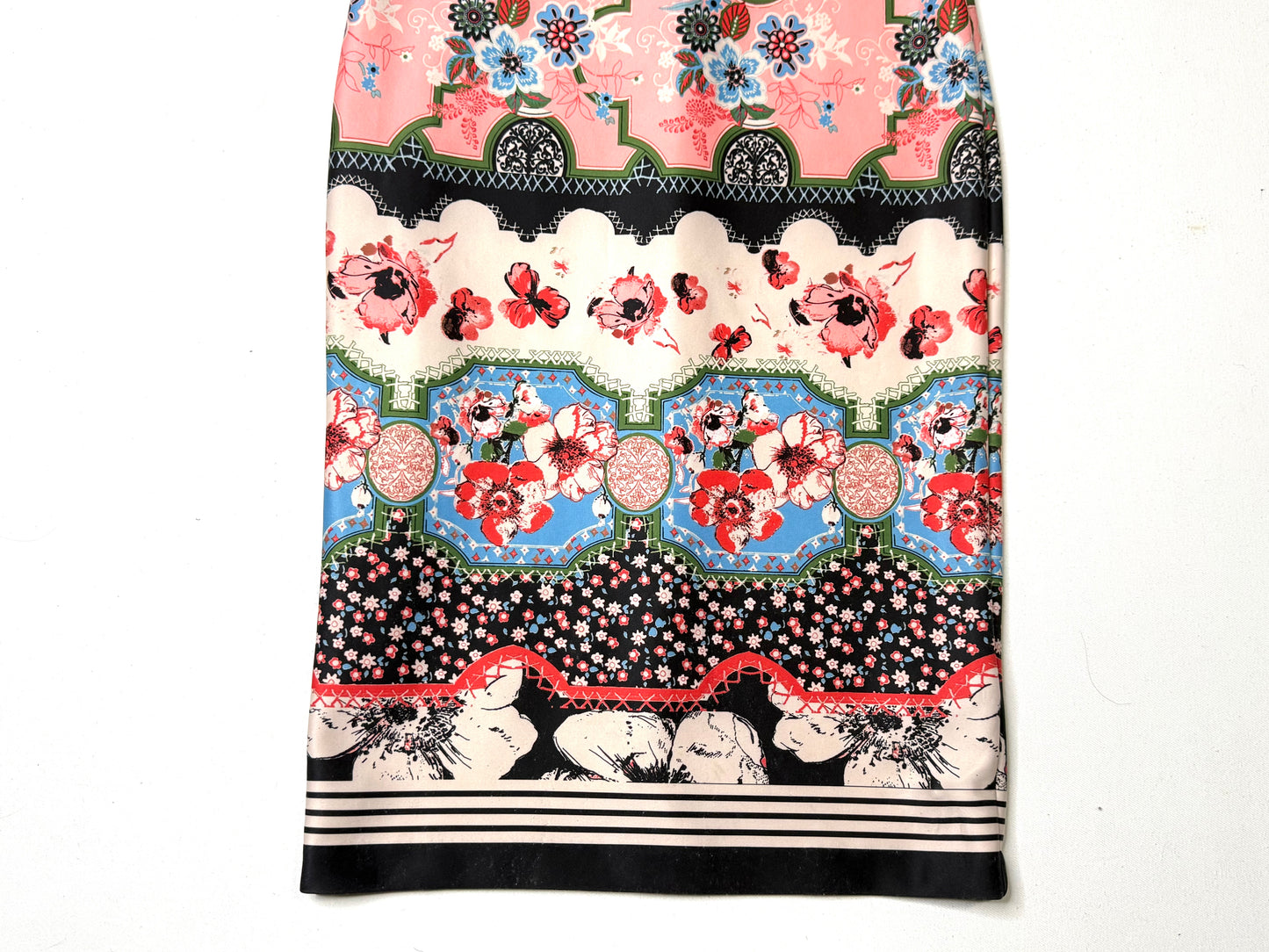 Beige by ECI Floral Print Sheath Dress Size 6 Multicolor Scarf Print Midi Career Party
