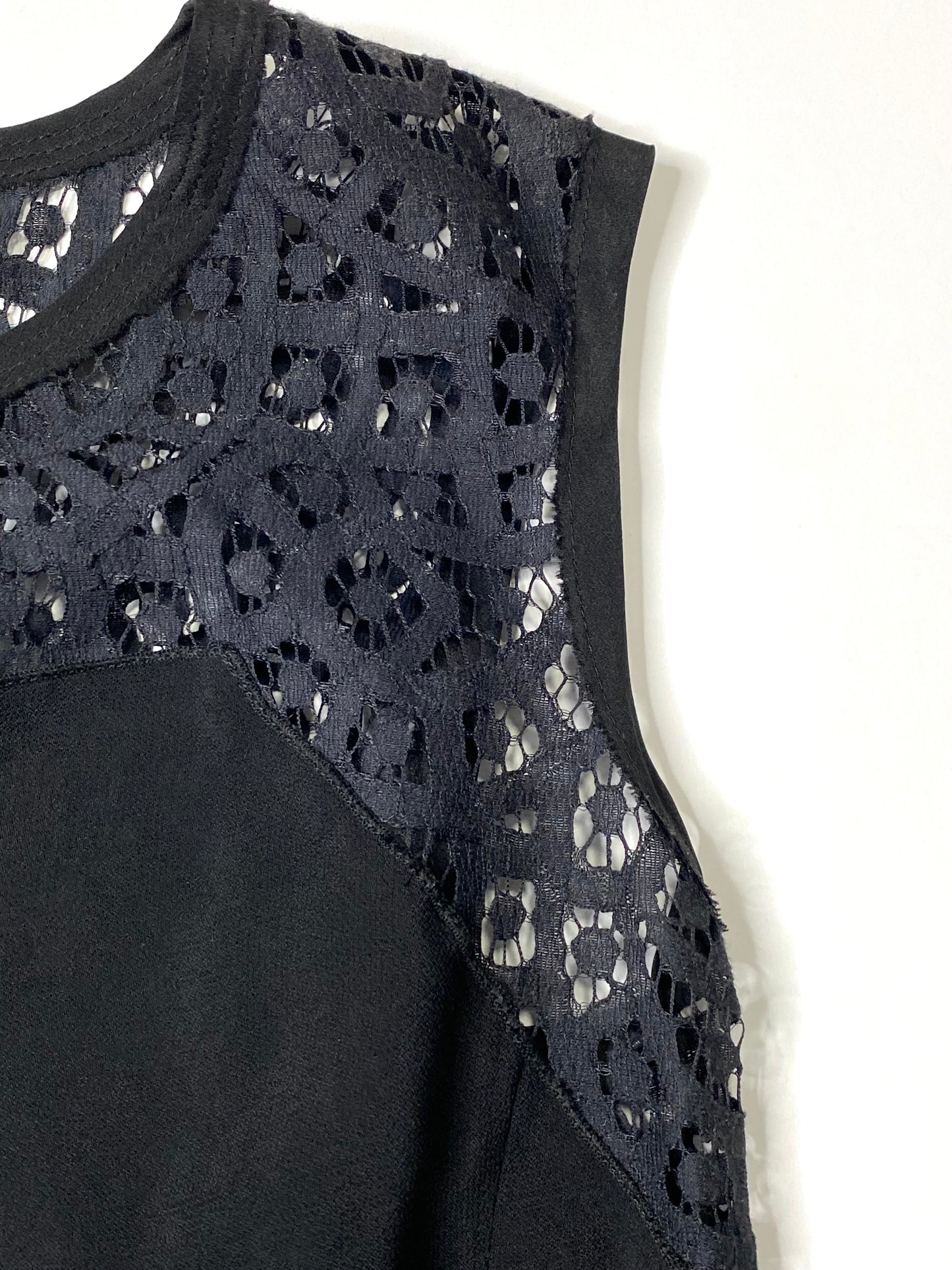 Rebecca Taylor Black Sleeveless Peplum Blouse with Lace Detail – Size 0