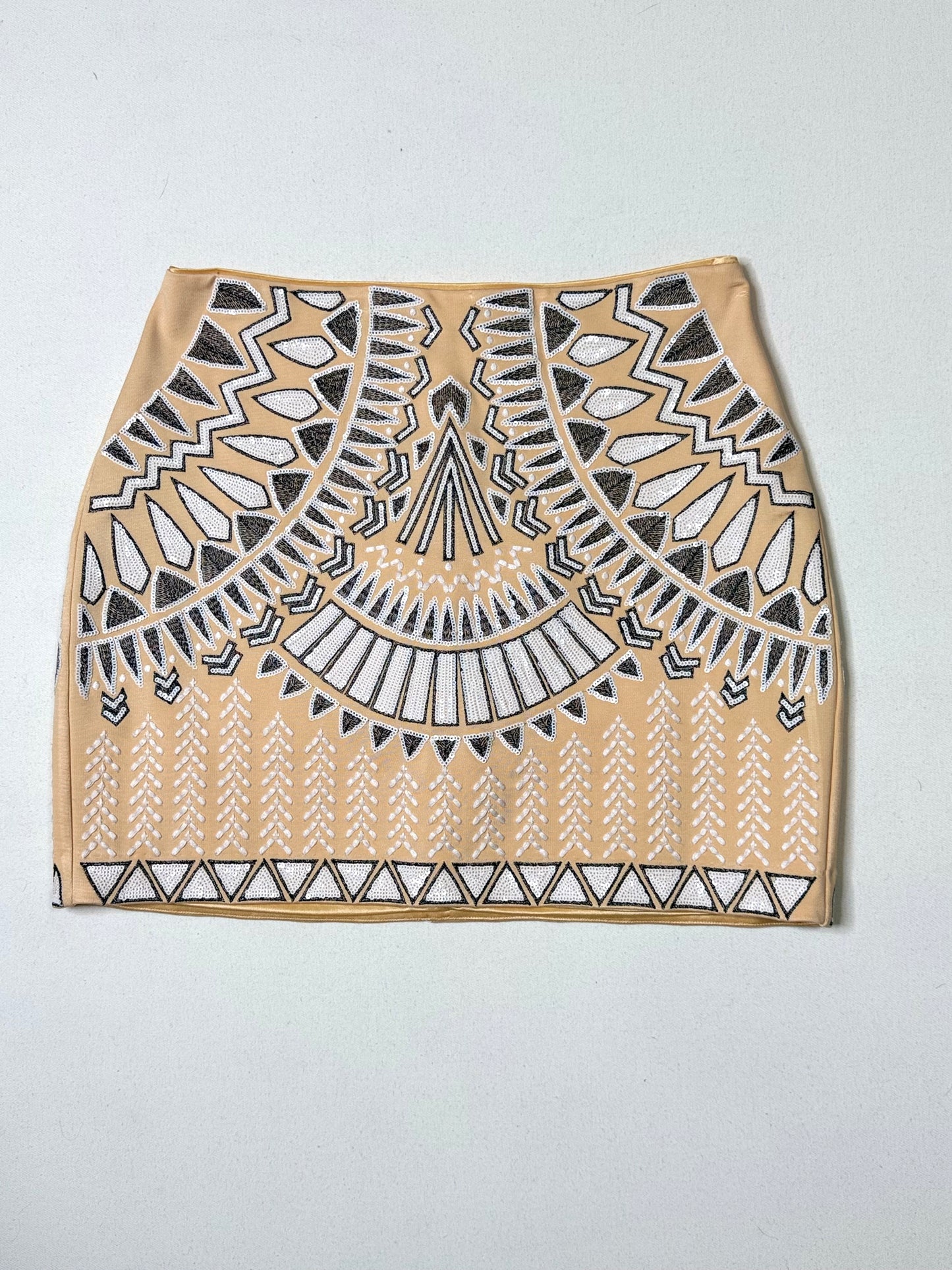 Bebe Nude Sequin Beaded Mini Skirt Size 8 Geometric Tribal Bodycon Party Glam