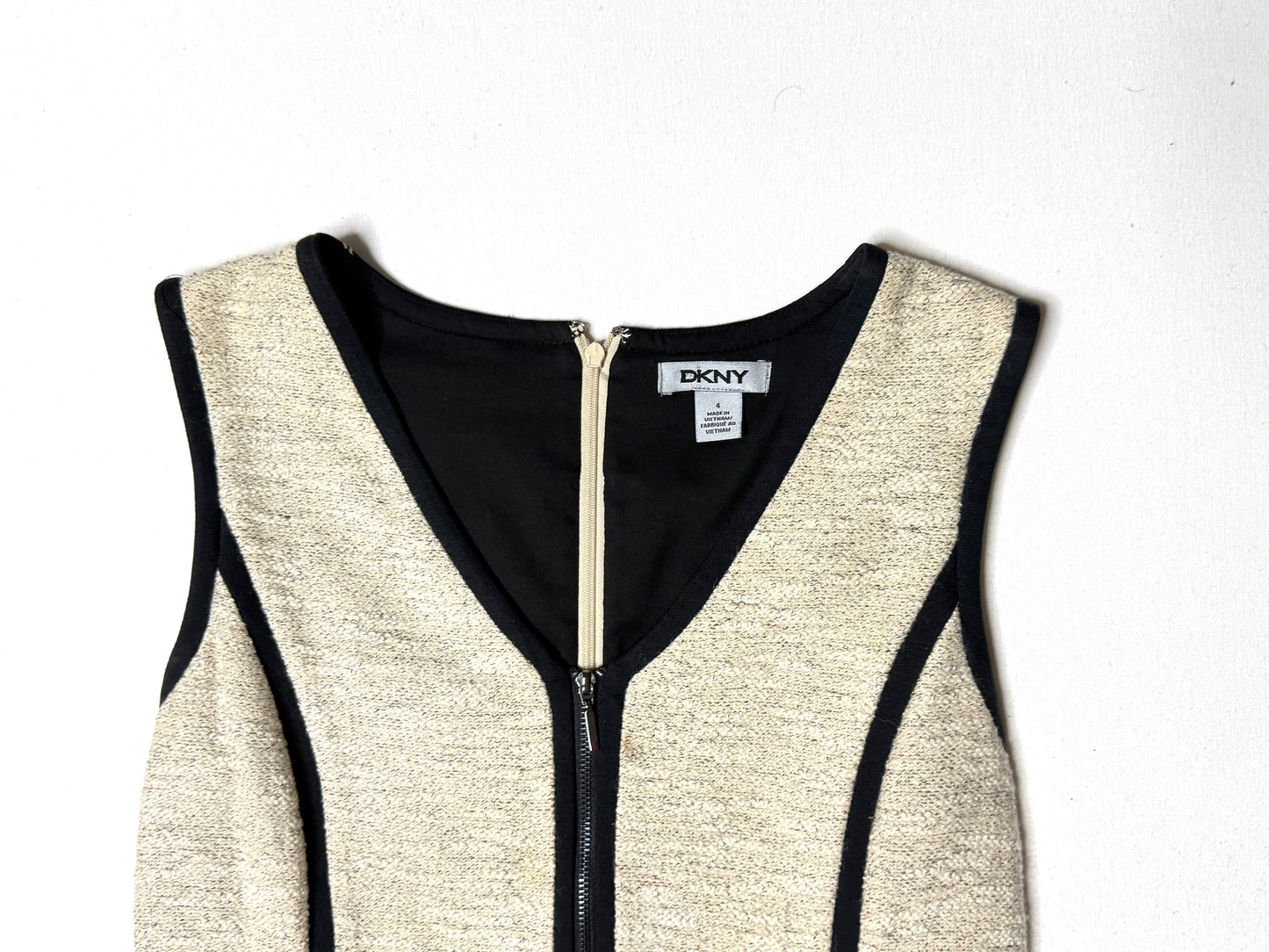 DKNY Women’s Size 4 Cream & Black Contrast Trim Sheath Bodycon Dress Zip Front