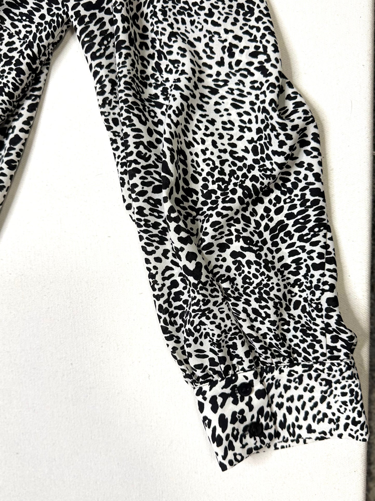 Rachel Zoe XL Black White Animal Print Blouse NWT Collared Button Front