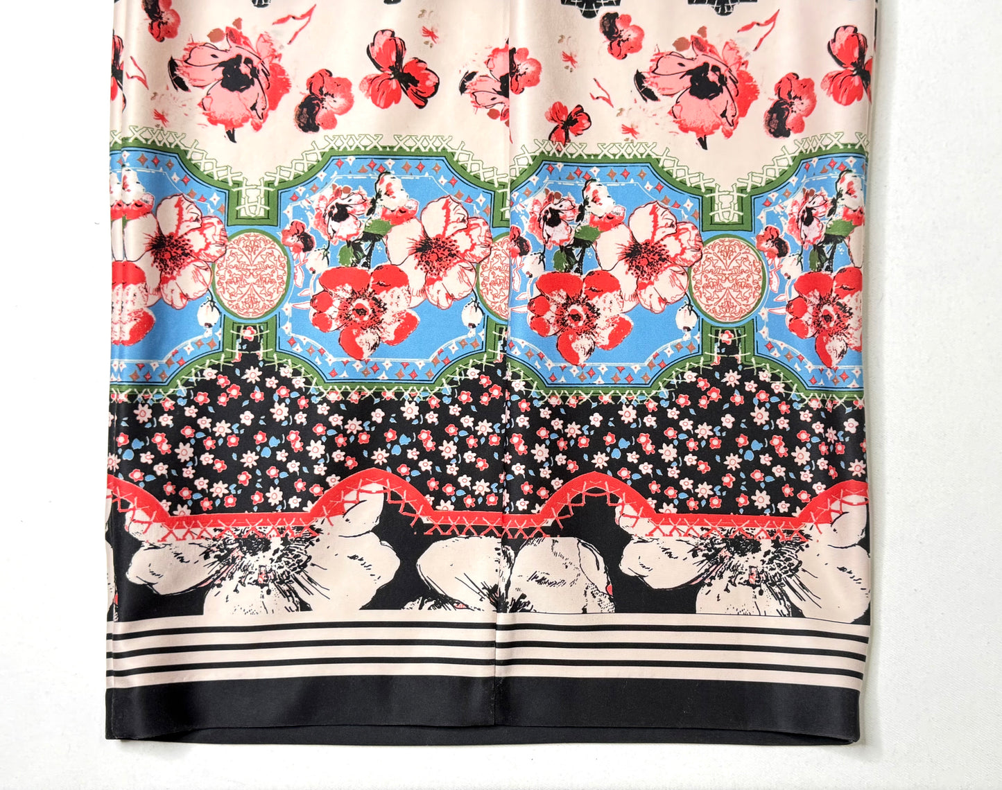 Beige by ECI Floral Print Sheath Dress Size 6 Multicolor Scarf Print Midi Career Party