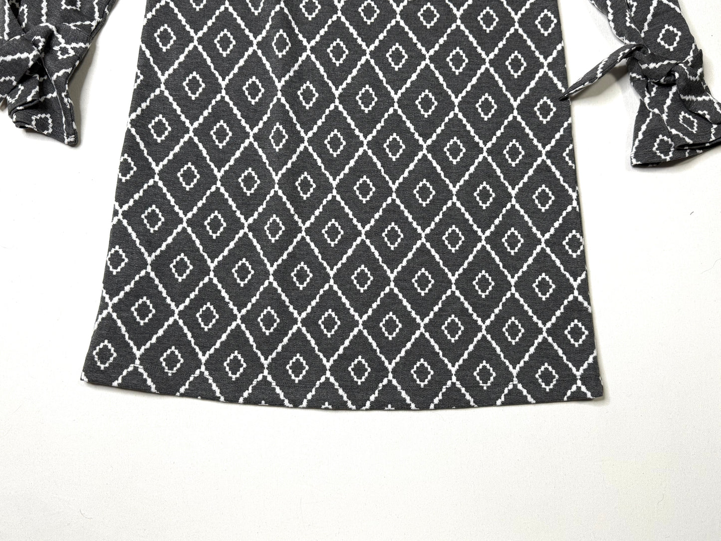 LOFT Outlet Gray White Geometric Print Shift Dress Medium M