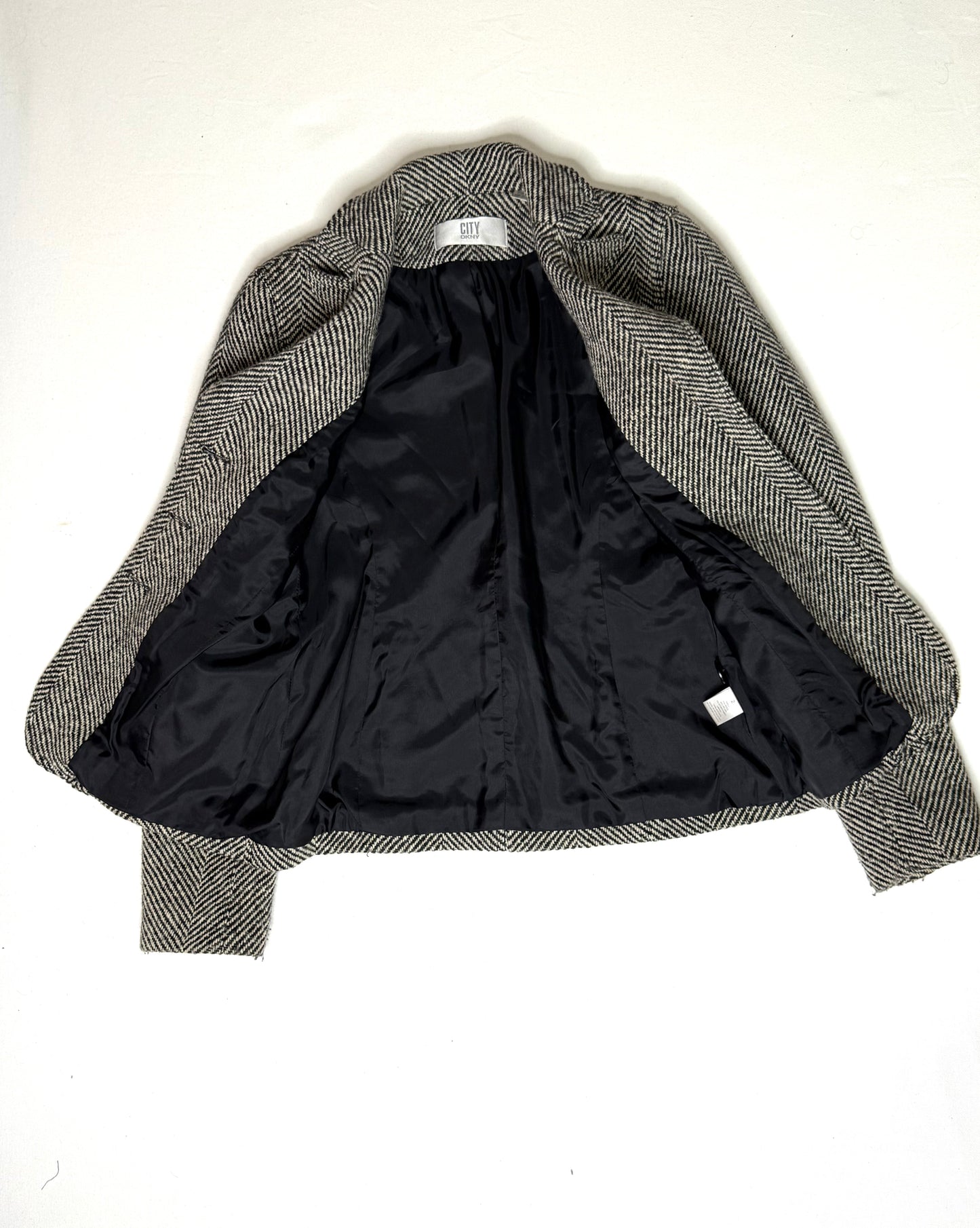 Vintage DKNY City Herringbone Tweed Blazer Gray Wool 3-Button Jacket Size 2