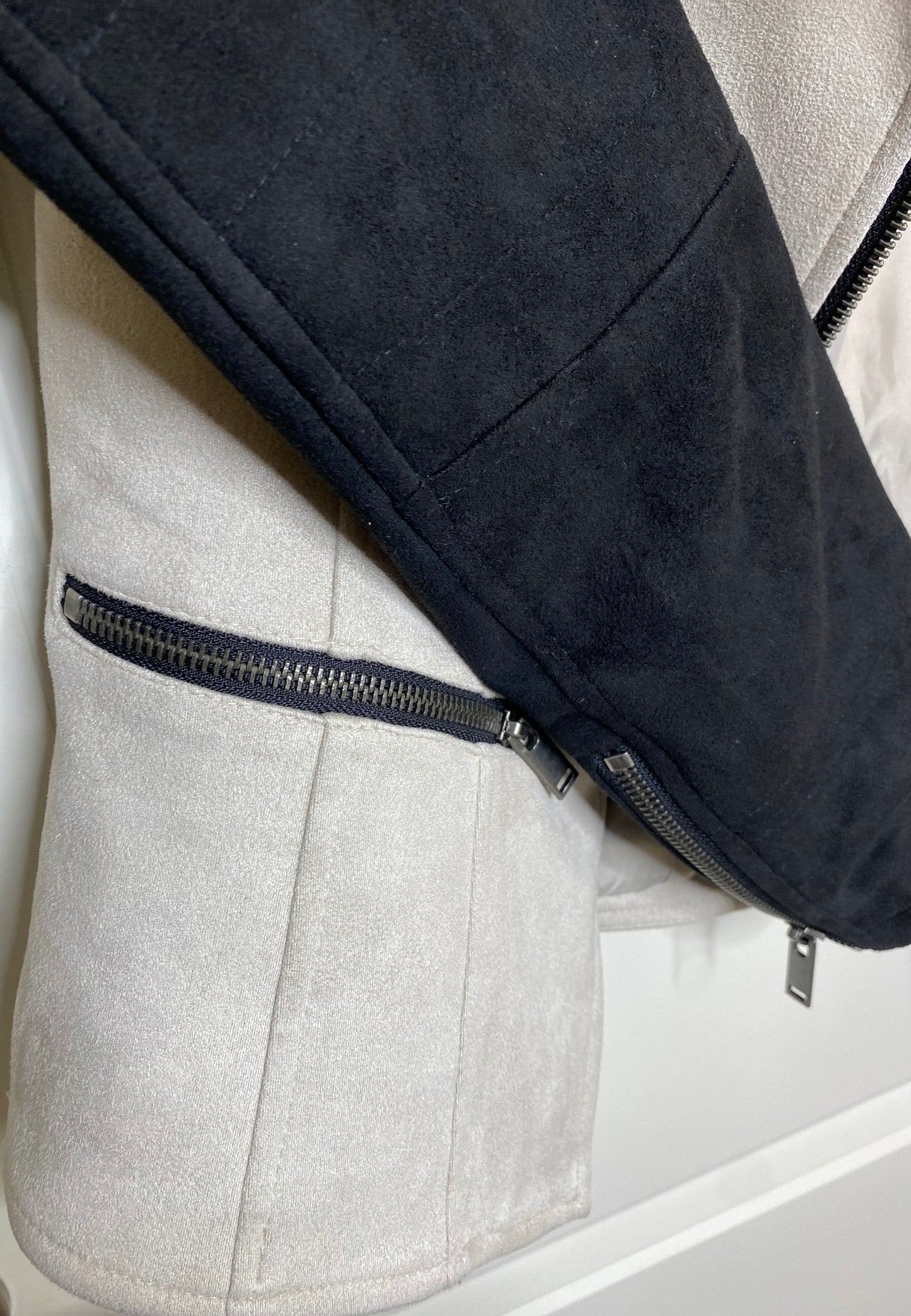 LA Coalition Women's Cream/Black Vegan Leather Moto Jacket Size Medium