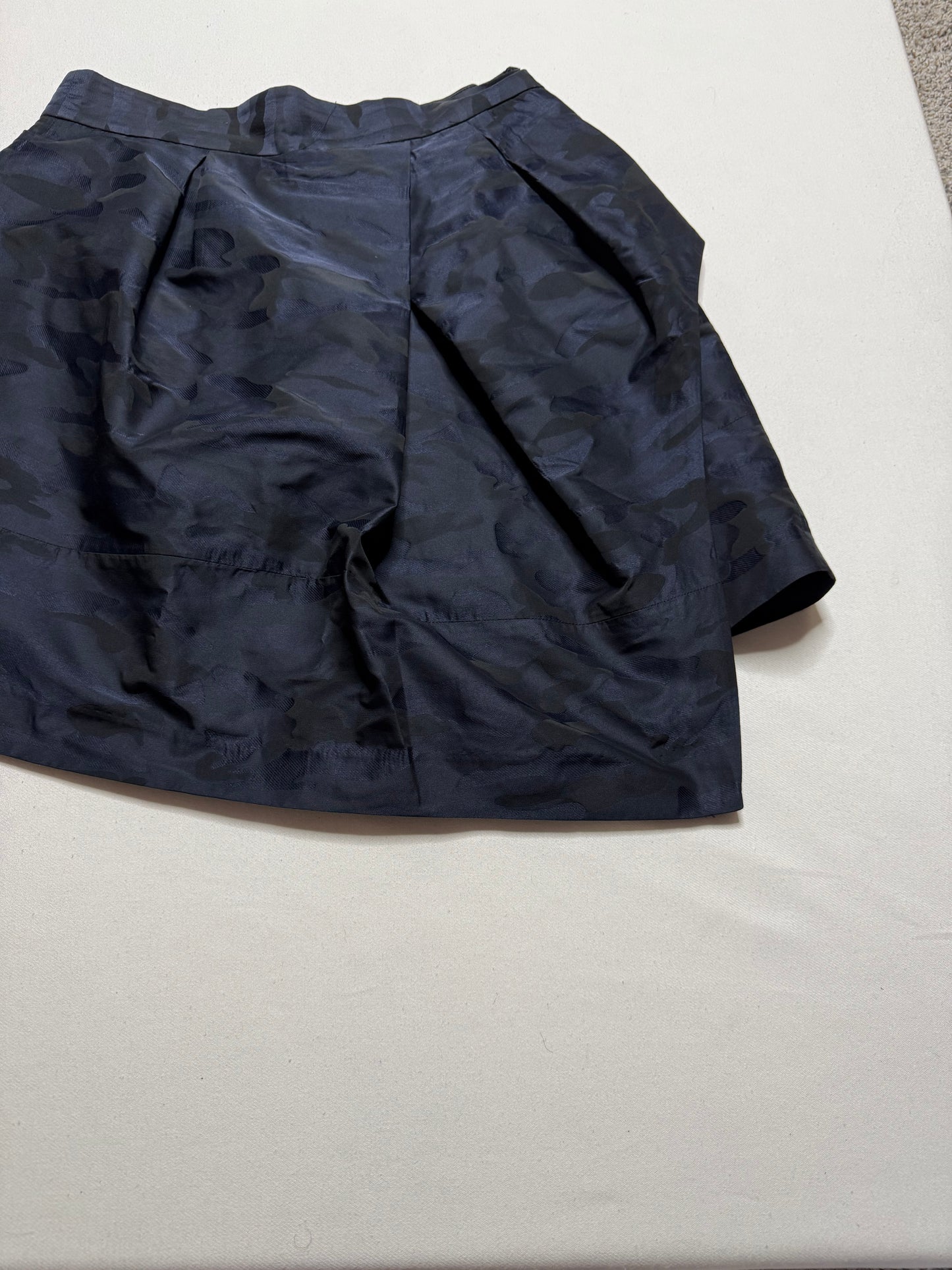 Banana Republic Black Blue Camo Asymmetric Eddy Skirt with Pockets Size 8