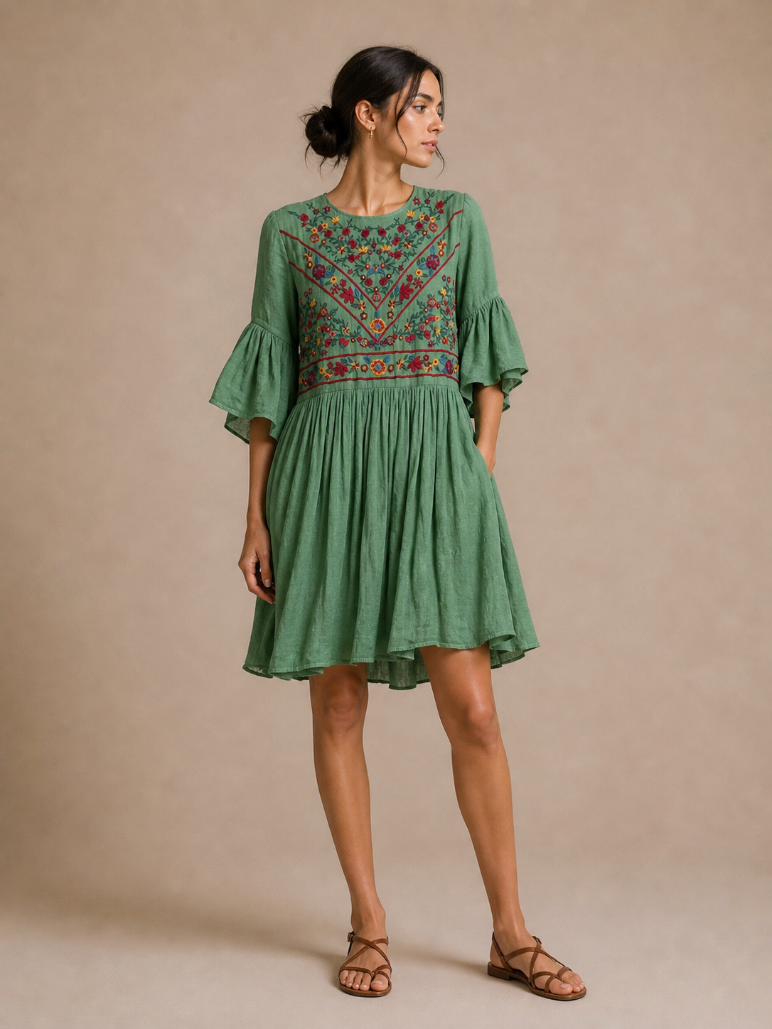 Umgee Green Boho Dress w/Floral Embroidery and Bell Sleeves Size Medium