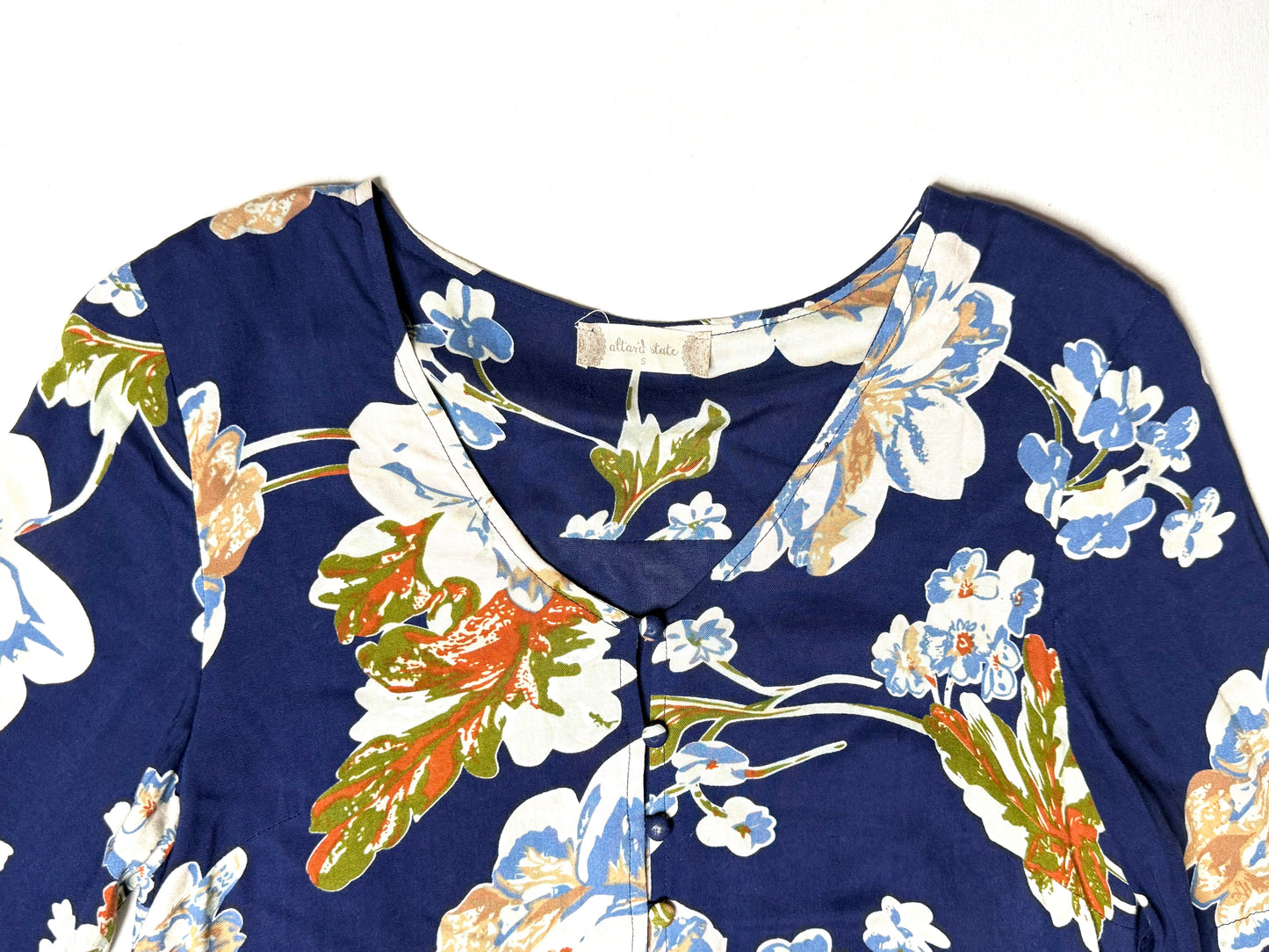 Altar’d State Blue Floral Button Front Bell Sleeve Blouse Boho Romantic Dress Size Small