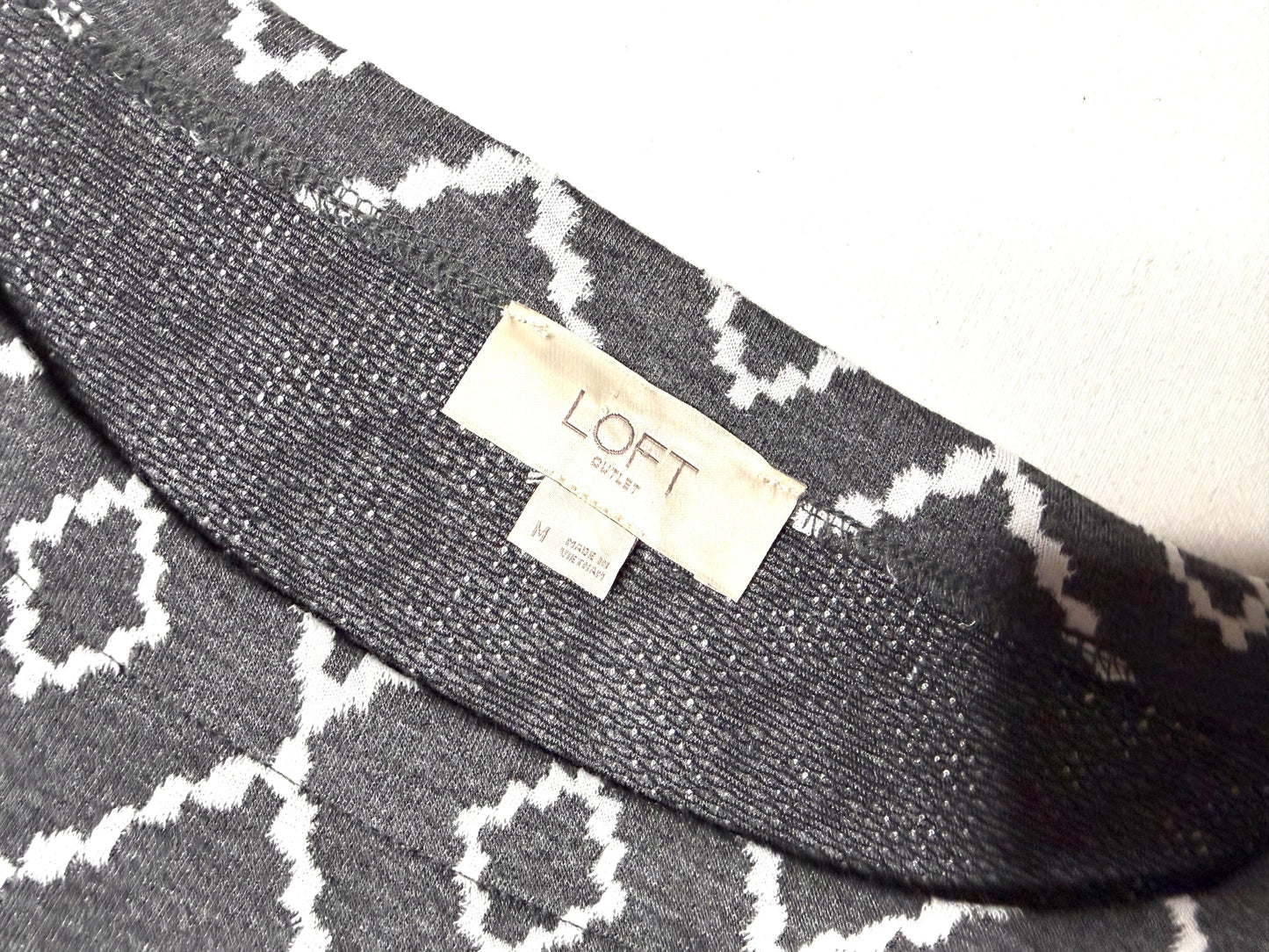 LOFT Outlet Gray White Geometric Print Shift Dress Medium M