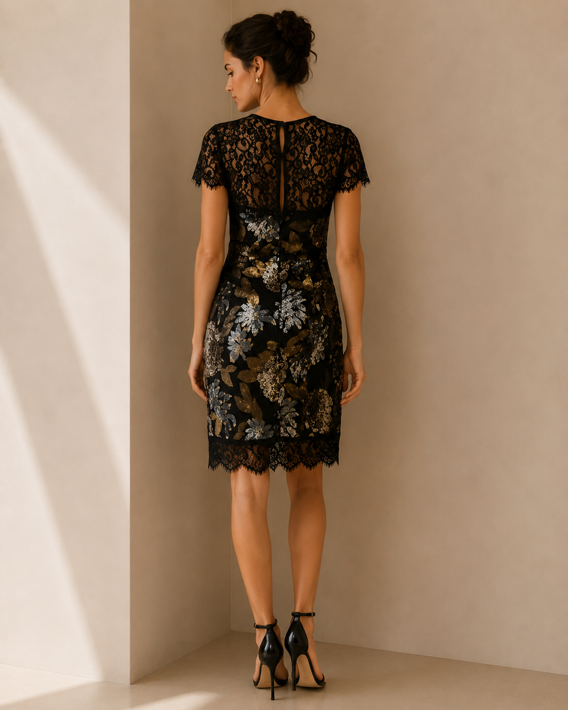 Nicole Miller Black and Gold Sequin Cocktail Dress Size 8